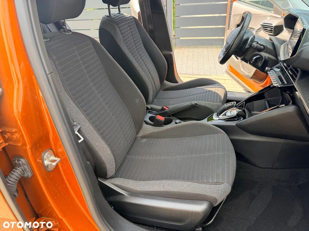 Peugeot 2008 PureTech 130 EAT8 Allure - 14