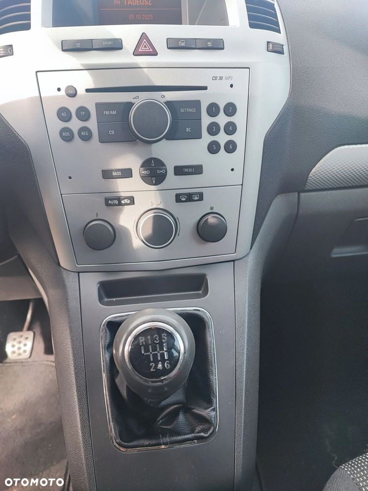 Opel Zafira 2.0 OPC - 17