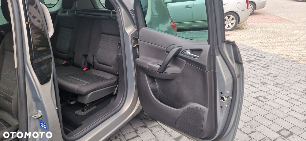 Opel Meriva 1.4 150 Jahre - 18