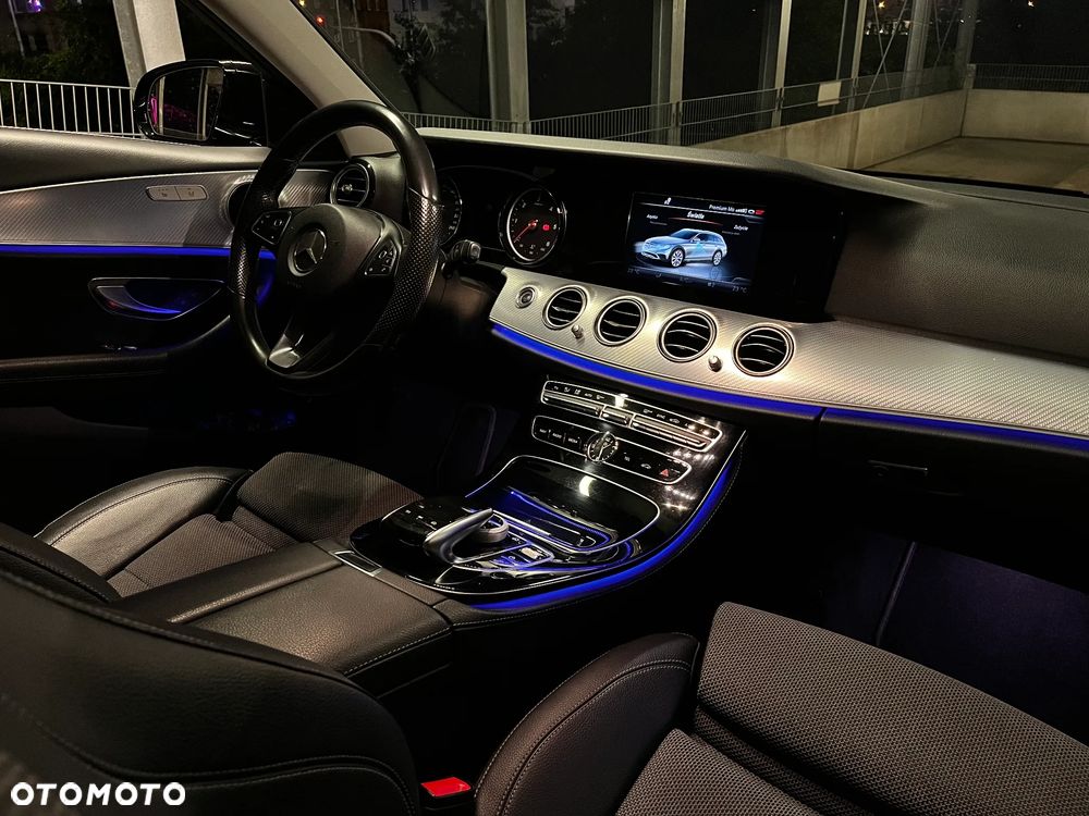 Mercedes-Benz Klasa E 220 d 4-Matic All-Terrain - 19