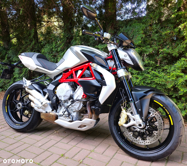 MV AGUSTA Brutale