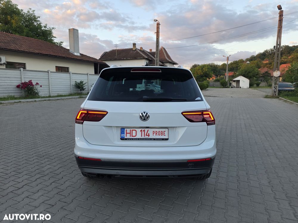 Volkswagen Tiguan 2.0 TDI SCR 4MOTION DSG Highline - 23