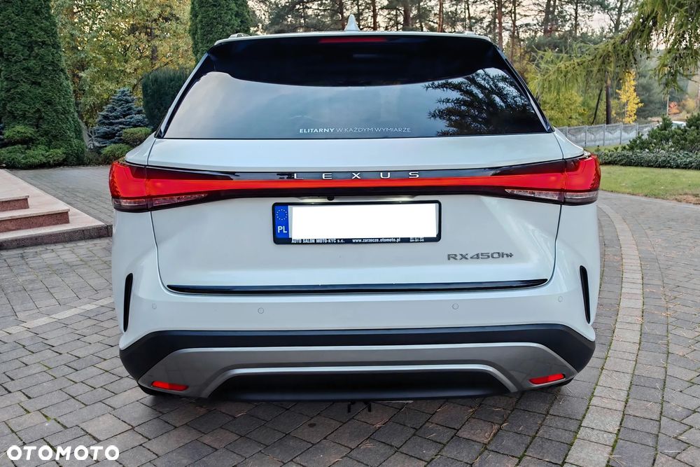 Lexus RX 450h+ Omotenashi - 4