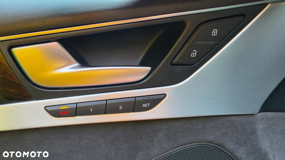 Audi A8 4.2 TDI DPF quattro tiptronic - 11