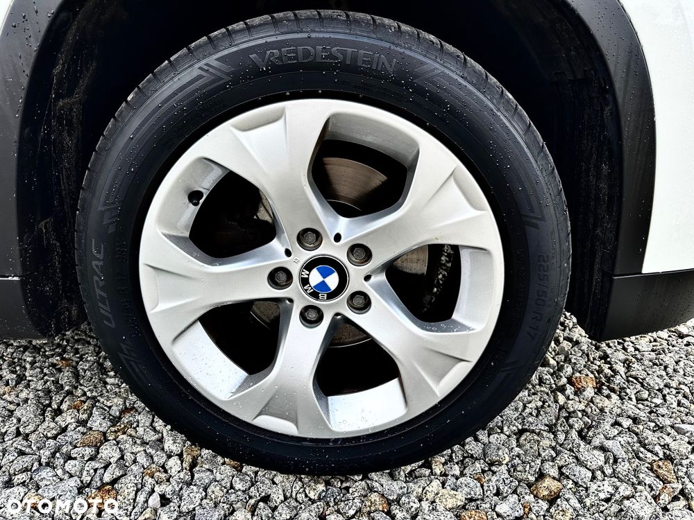 BMW X1 sDrive18i xLine - 14