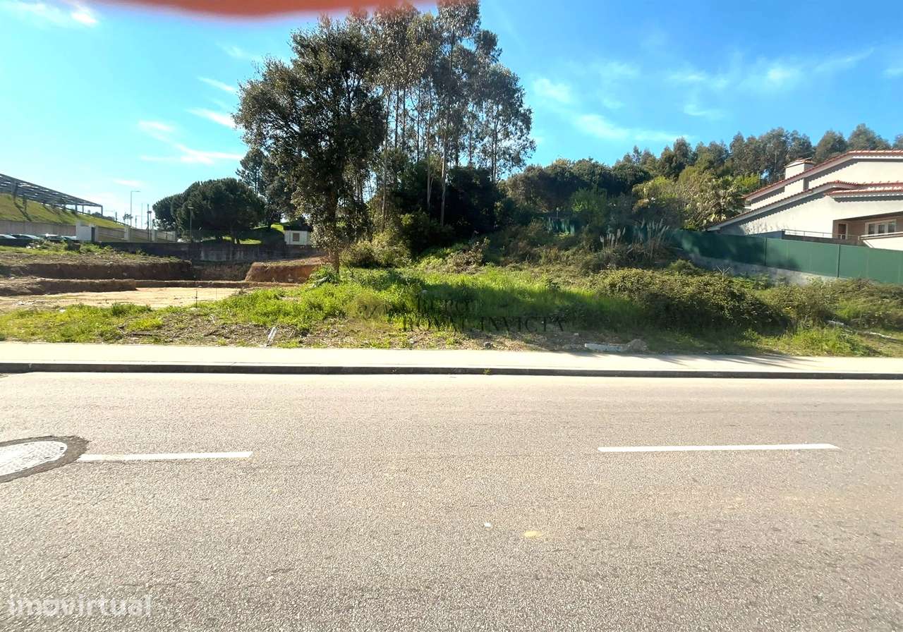 Terreno para Construção junto ao Metro – do hospital Santos Silva | Vi - Grande imagem: 2/27