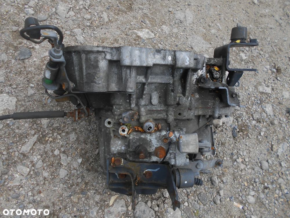 SKRZYNIA BIEGOW TOYOTA VERSO II 2.0 D4D 116 KM KOD SILNIKA 1CD - 1
