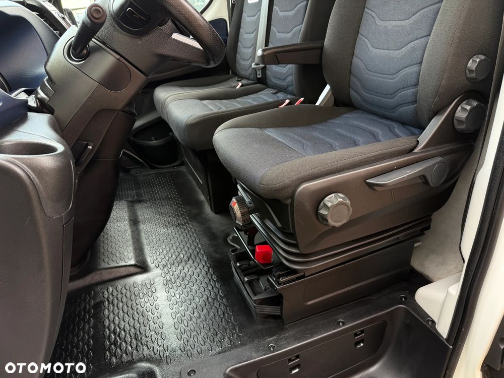 Iveco Daily L3H2 HI-MATIC - 31