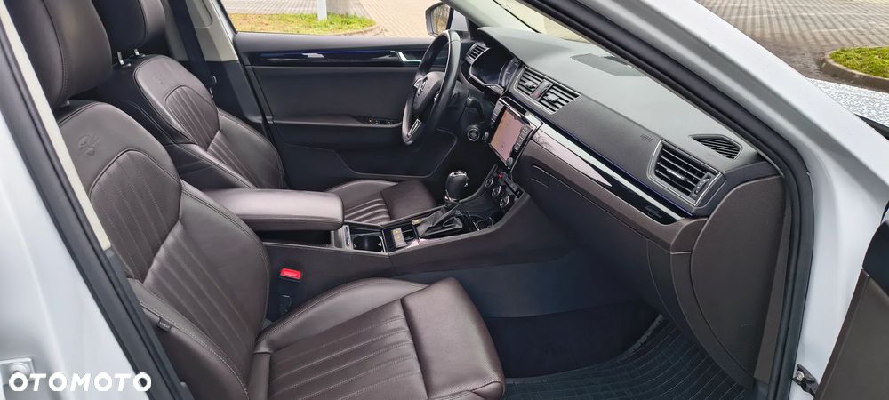 Skoda Superb 2.0 TDI DSG L&K - 17