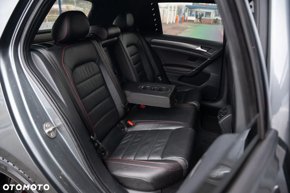 Volkswagen Golf ver-2-0-gti-dsg - 35