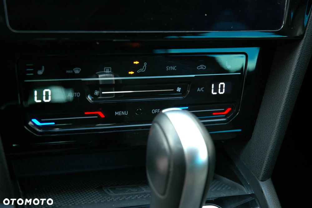 Volkswagen Passat - 9