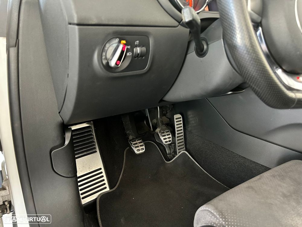 Audi TT Roadster 2.0 TFSi S-line - 25