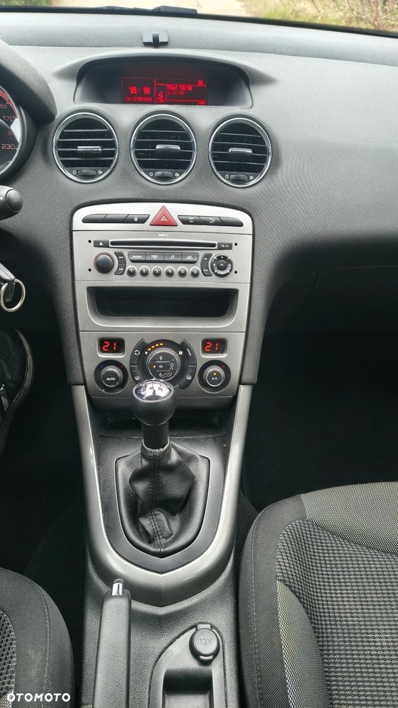 Peugeot 308 1.6 Premium - 15