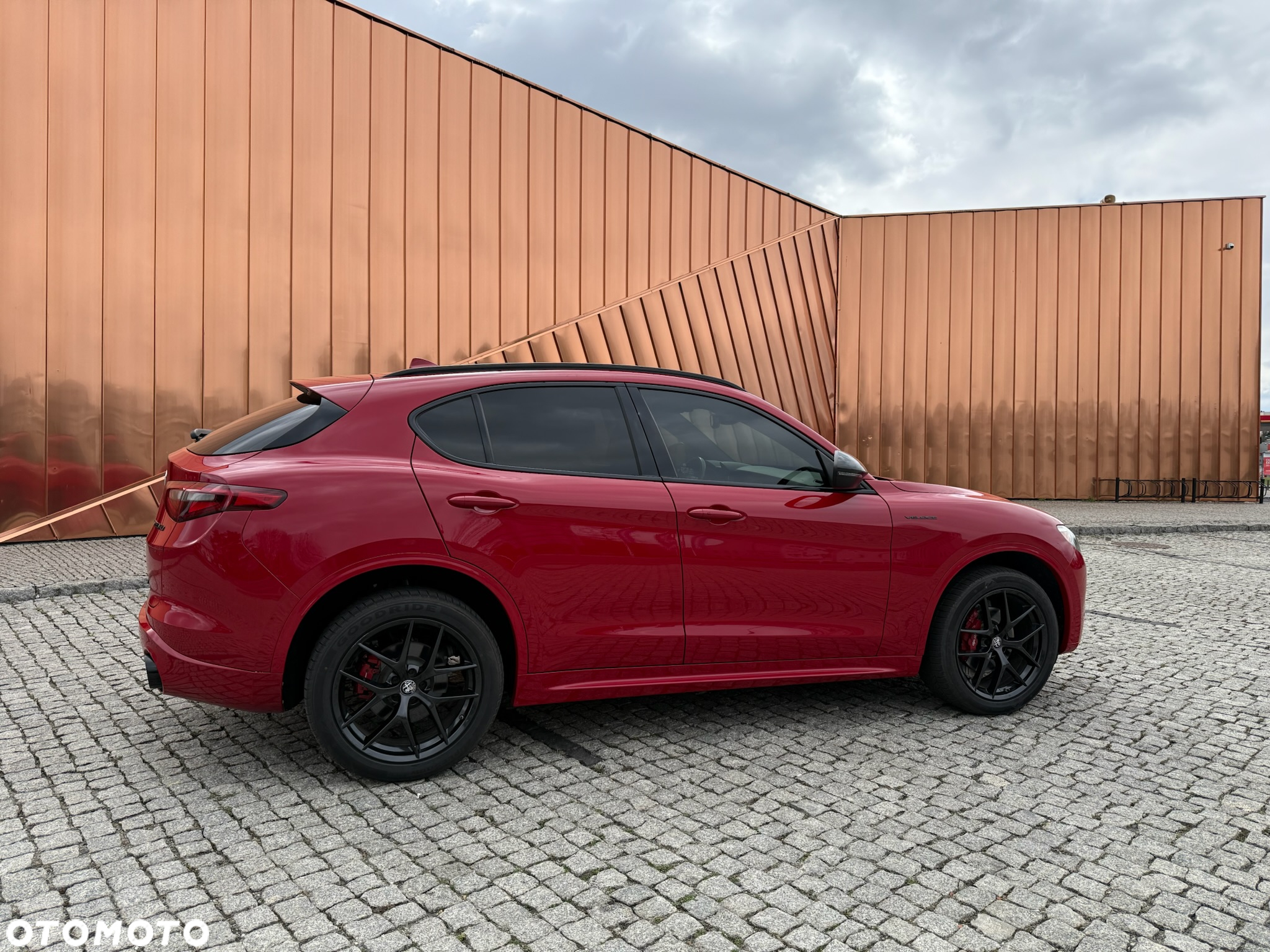 Alfa Romeo Stelvio - 8