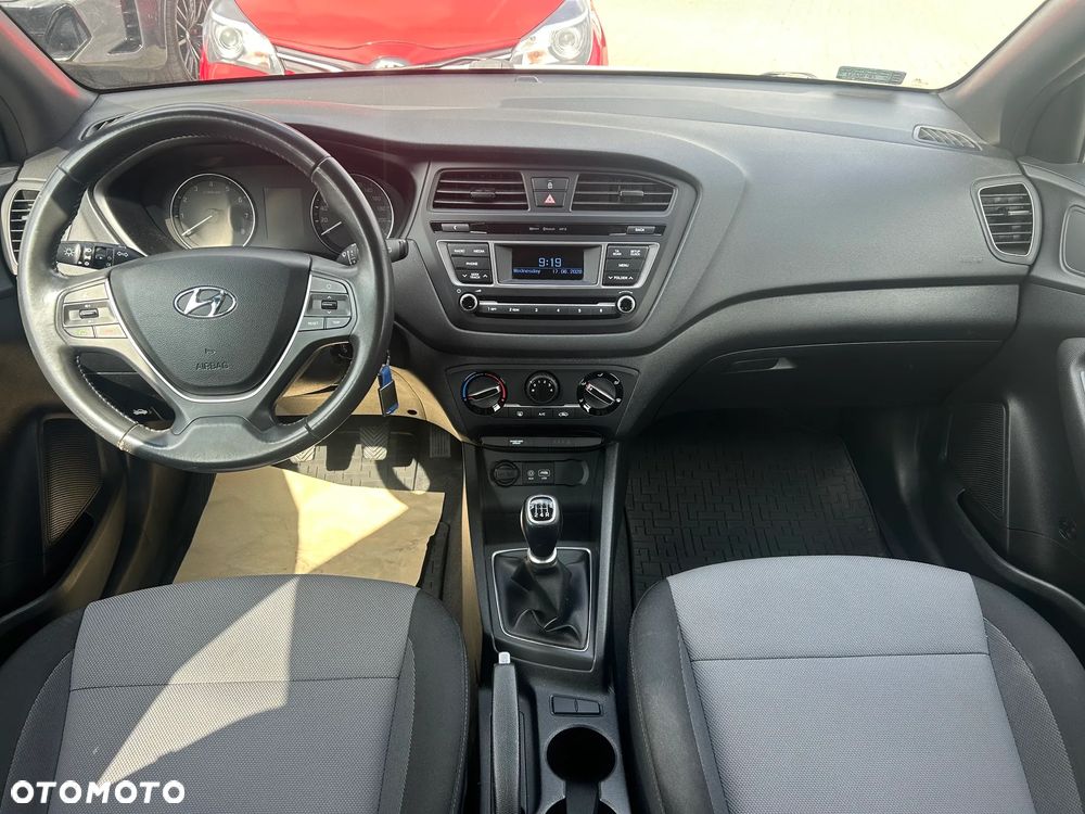 Hyundai i20 1.2 Classic Plus - 16