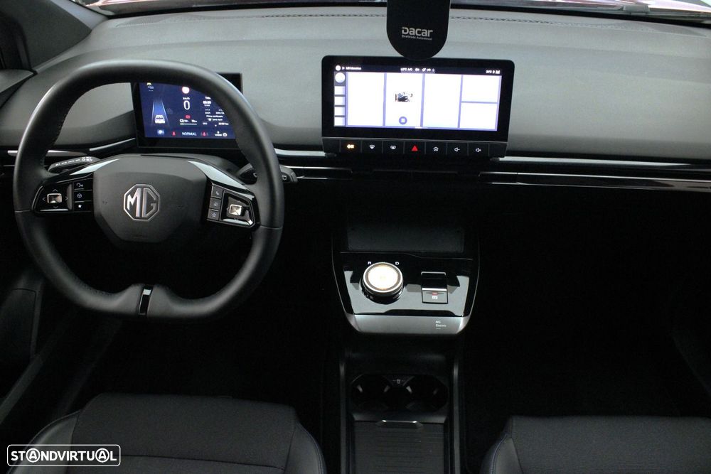 MG MG4 64 kWh Luxury - 9