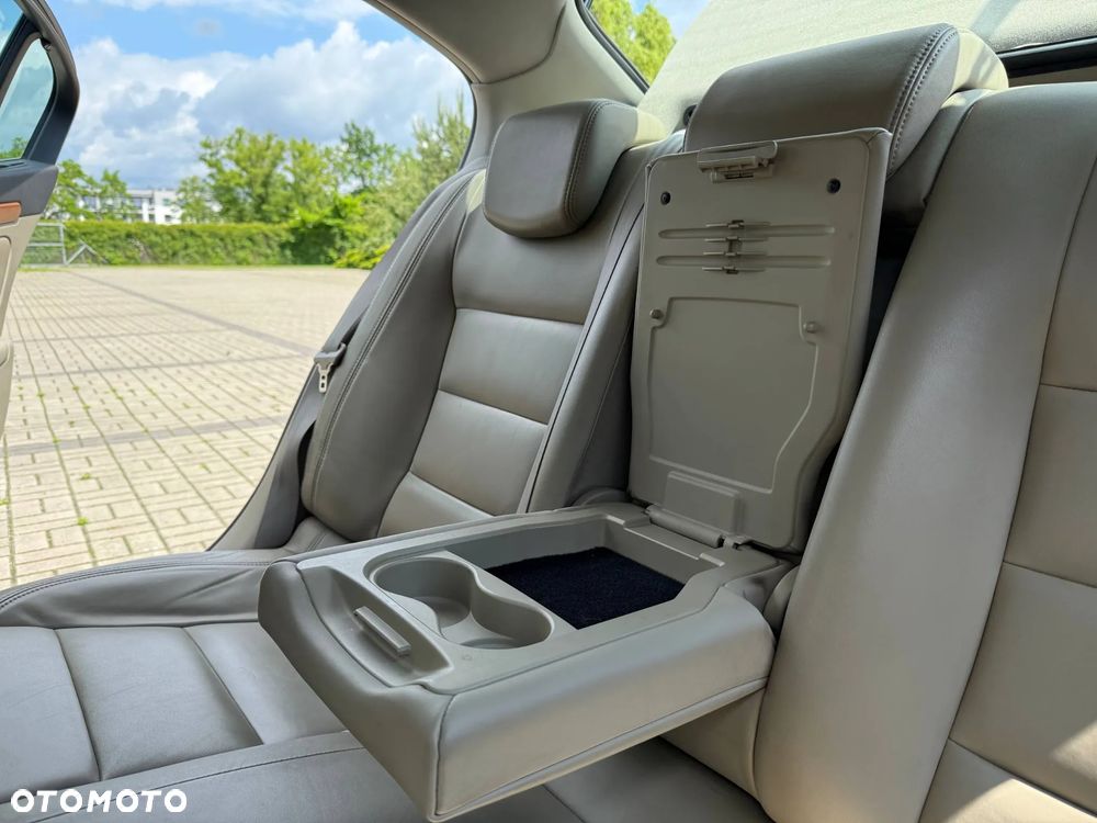Renault Laguna 2.0 DCi Initiale - 21