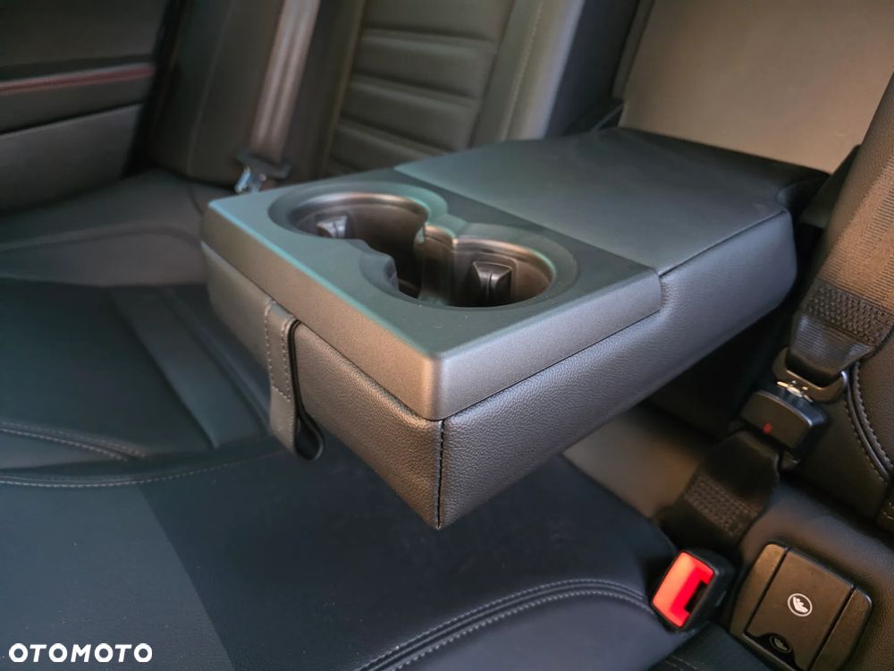 Alfa Romeo Giulia 2.0 Turbo 16V AT8-Q4 Estrema - 27