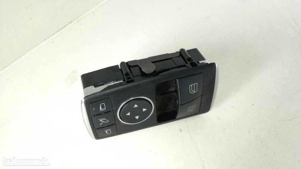 COMANDO ELEVADOR DE VIDRO FRONTAL ESQUERDO MERCEDES-BENZ CLASSE C COUPÉ 2014 - 1