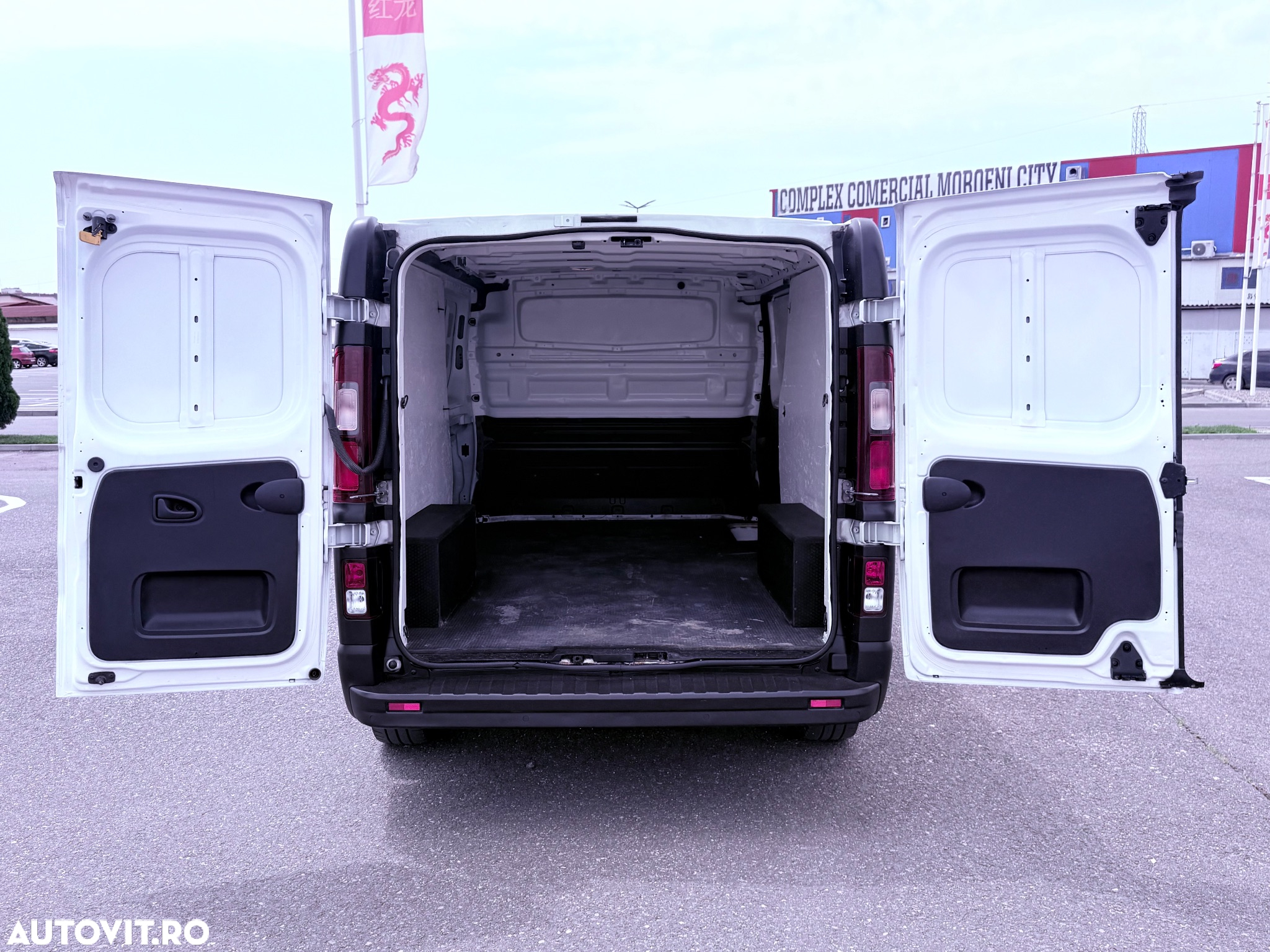 Renault Trafic 2.0 Blue dCi 146 Furgon Cabina Dubla L2H1 Authentique - 17