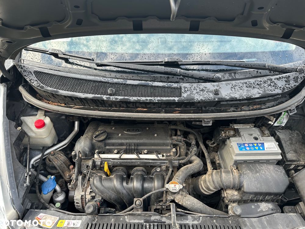 Kia Venga 1.6 CVVT Fifa World Cup Edition - 11