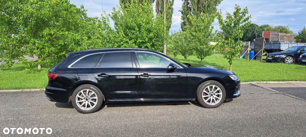 Audi A4 Avant 35 TDI mHEV Advanced S tronic - 4