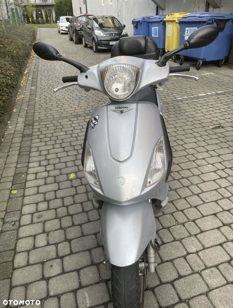Piaggio FLY - 1