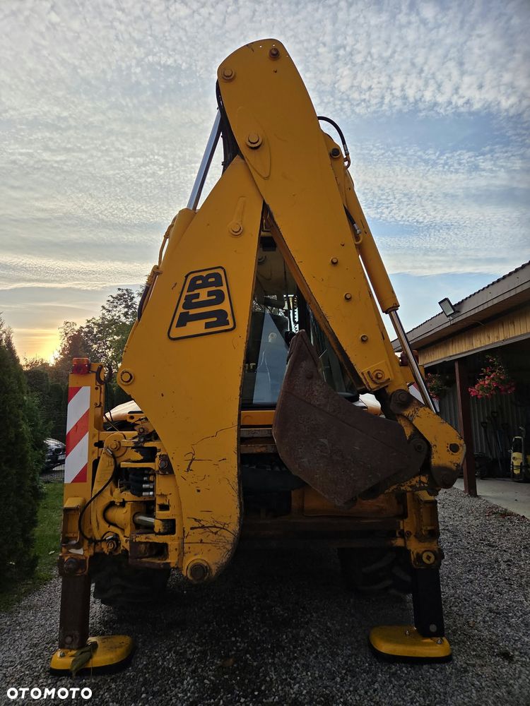 JCB 4CX - 26