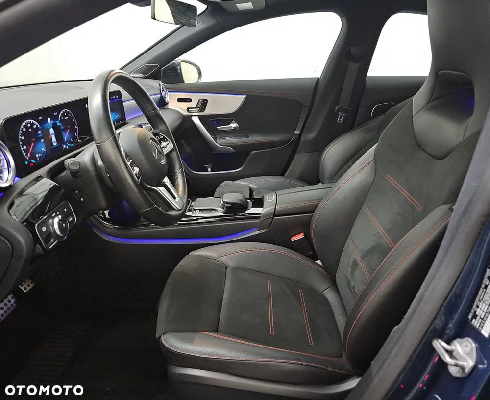 Mercedes-Benz CLA 250 4-Matic 7G-DCT - 7