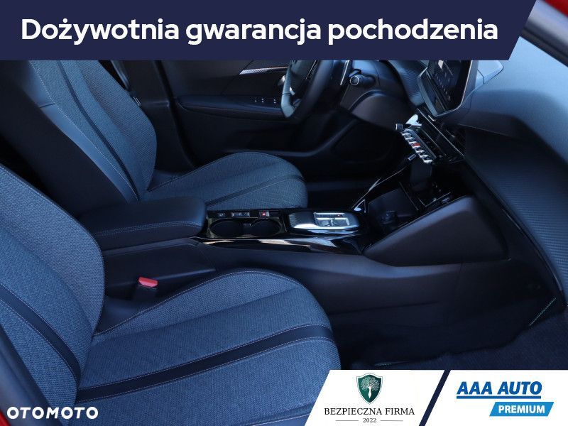 Peugeot 2008 - 11