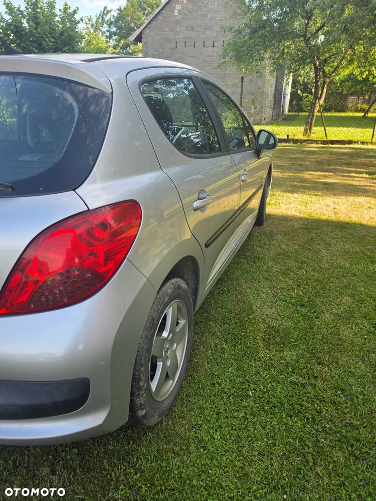 Peugeot 207 1.4 16V Trendy - 4