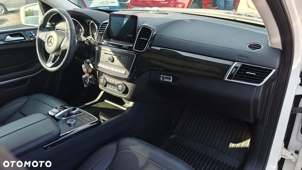 Mercedes-Benz GLS 500 4-Matic - 14