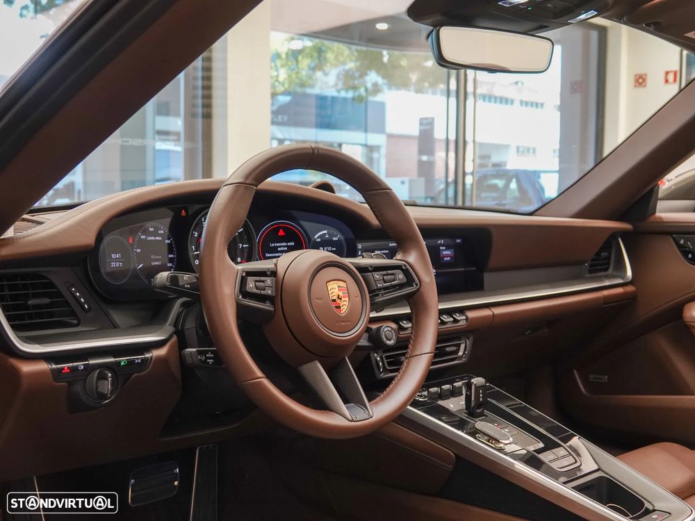 Porsche 911 Carrera S PDK — fotografia 16