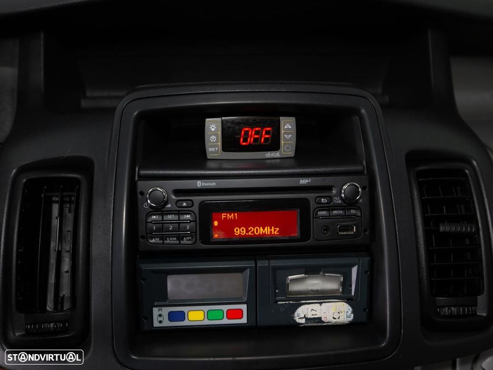 Renault Trafic 3L C/IVA C/frio L1H1 - 13