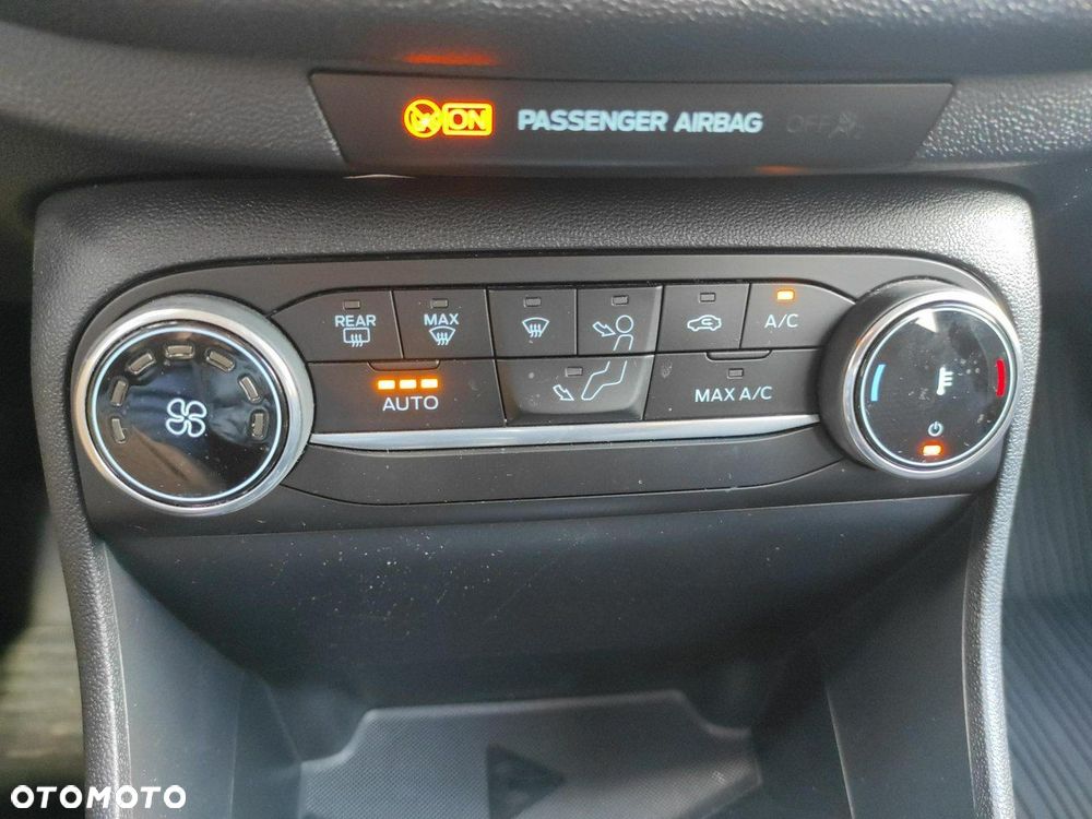 Ford Fiesta - 17