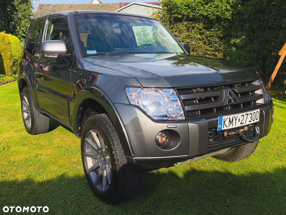 Mitsubishi Pajero 3.2 DI-D Intense - 17