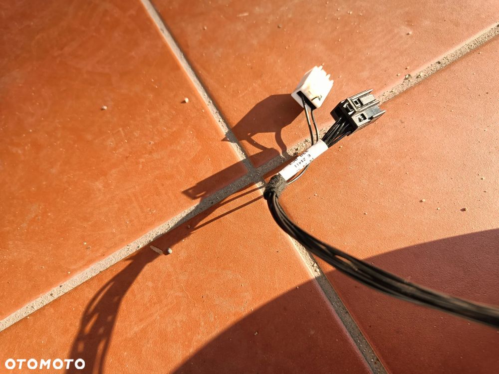 MERCEDES W211 LUSTERKO PRAWE 197 EUROPA 7+2 pinów - 8