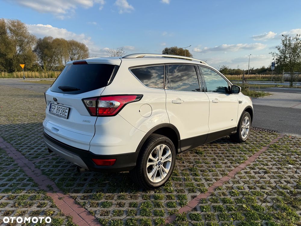 Ford Kuga 1.5 EcoBoost 4WD Titanium - 6