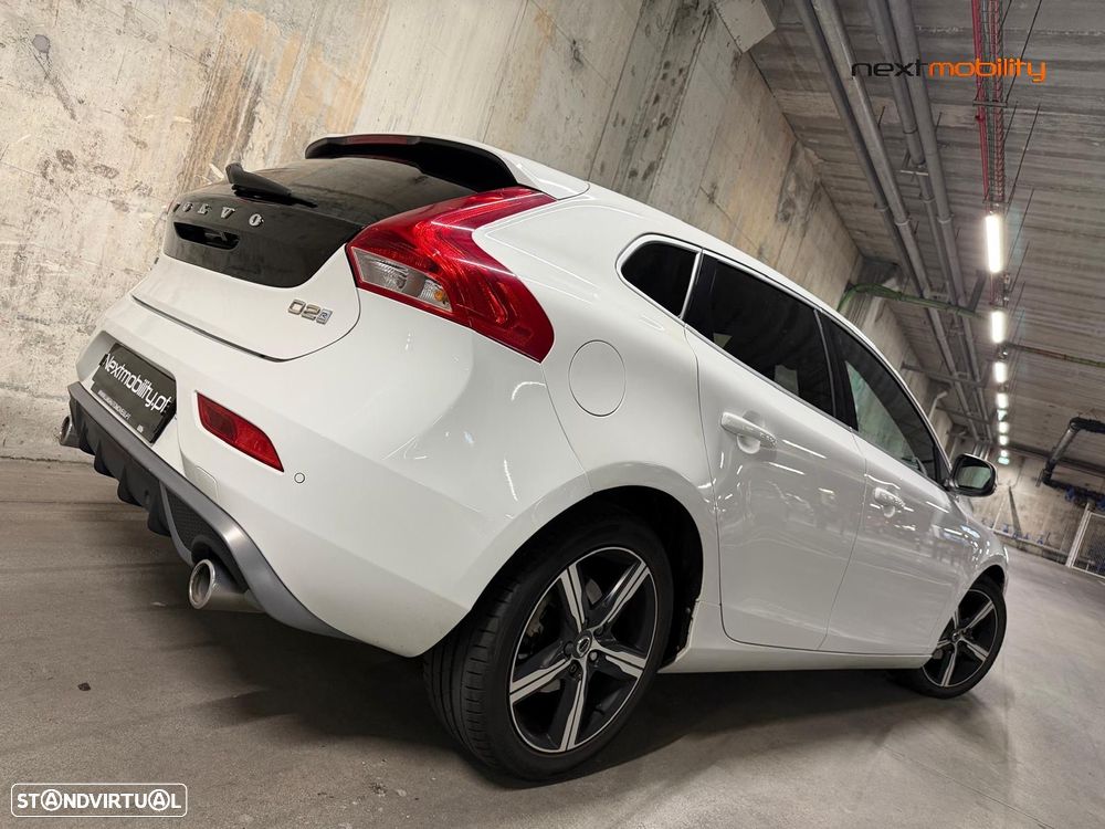 Volvo V40 2.0 D2 R-Design - 10