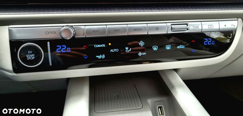 Hyundai IONIQ 6 - 18