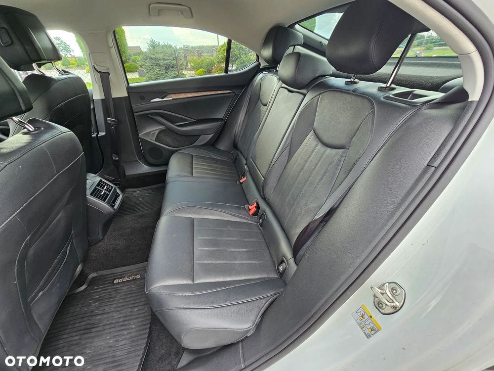 Skoda Superb 2.0 TSI 4x4 L&K DSG - 16