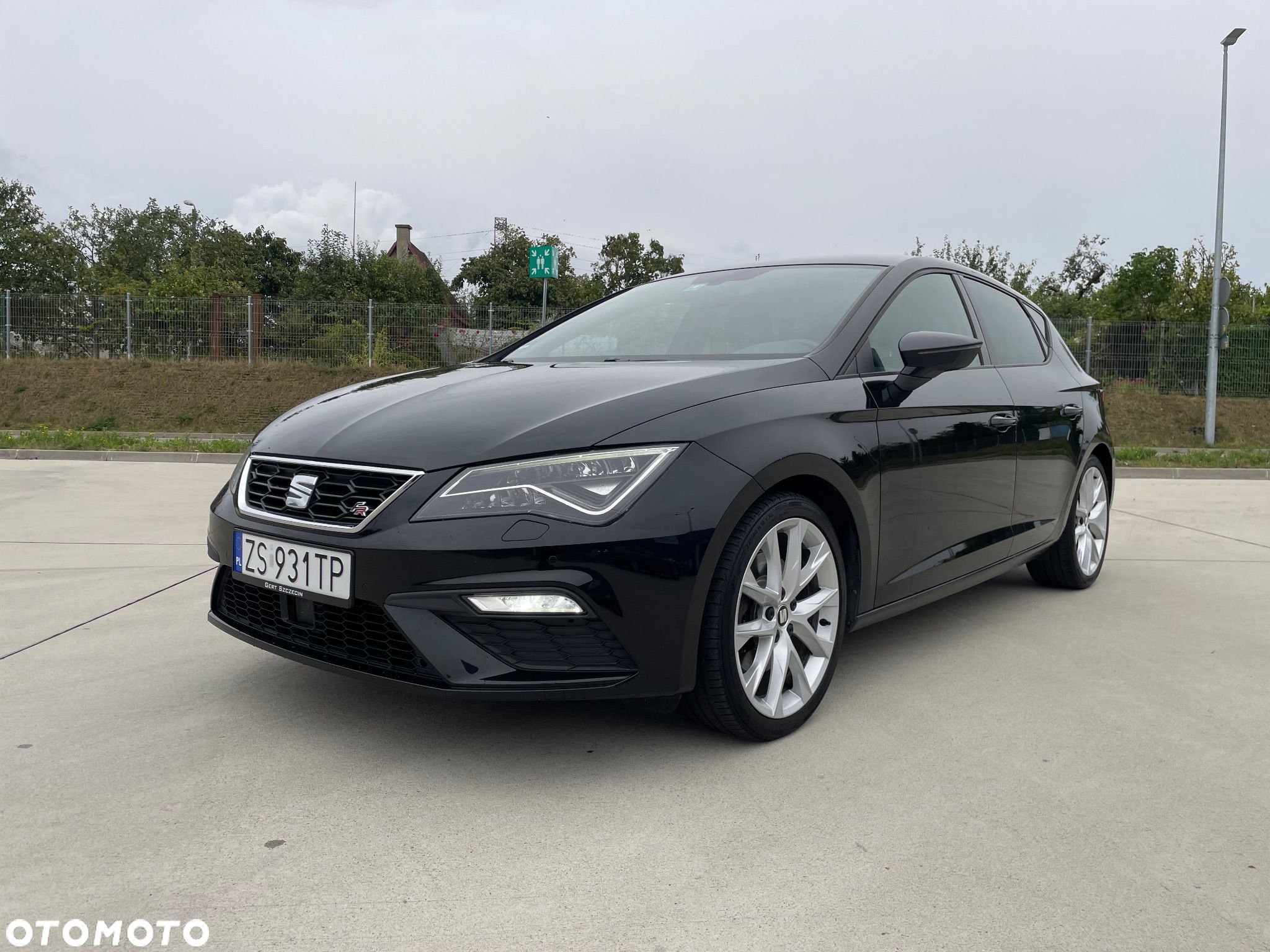 Seat Leon 2.0 TDI FR Black S&S - 1