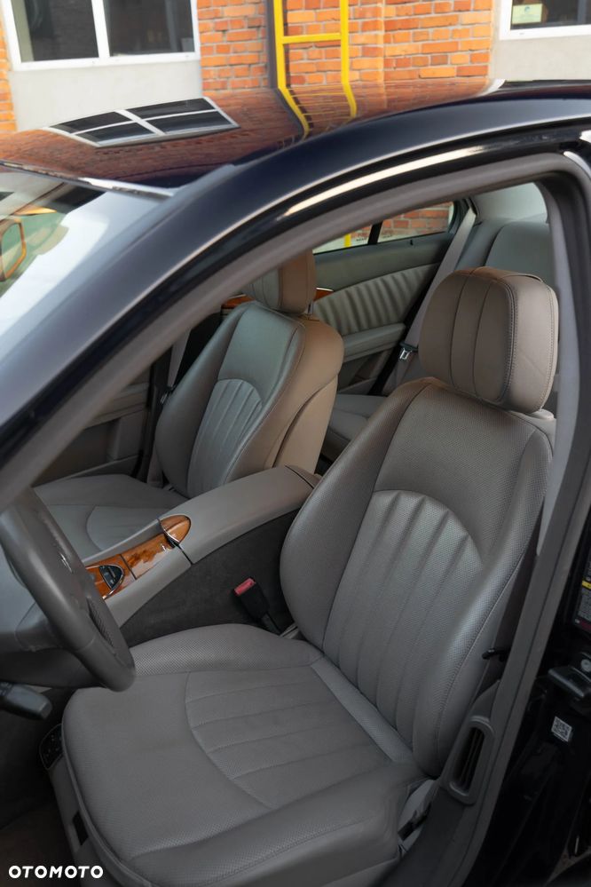 Mercedes-Benz Klasa E 500 4-Matic Elegance - 18
