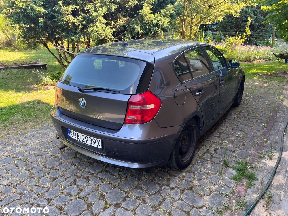 BMW Seria 1 118d - 4