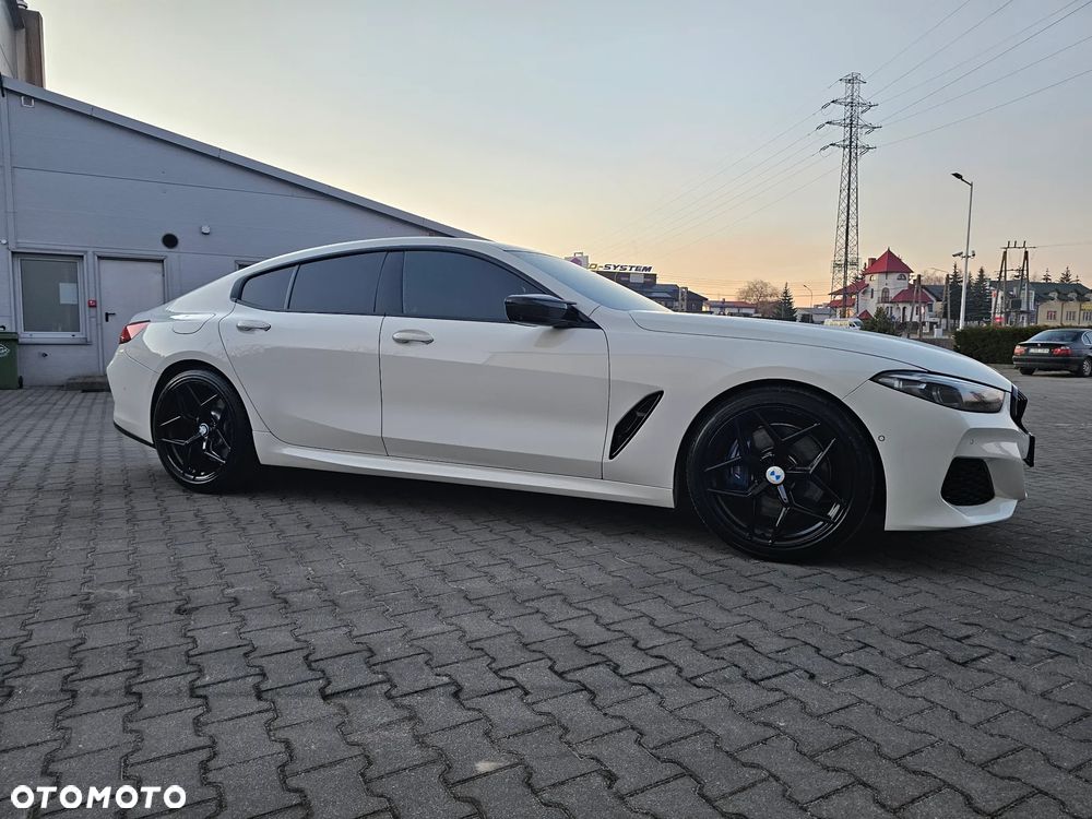 BMW Seria 8 840i - 4