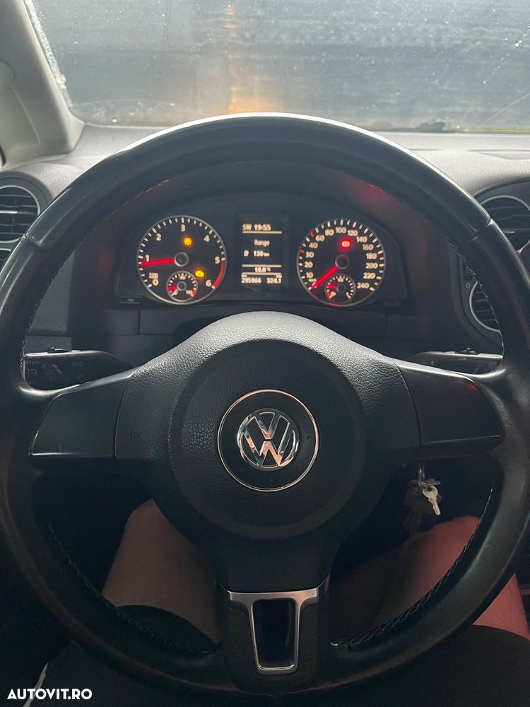 Volkswagen Golf Plus 1.6 TDI DPF BMT Comfortline - 8