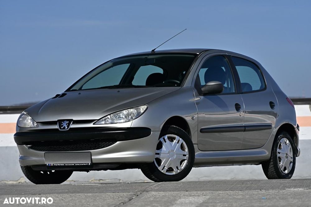 Peugeot 206 1.4E Sedan - 1