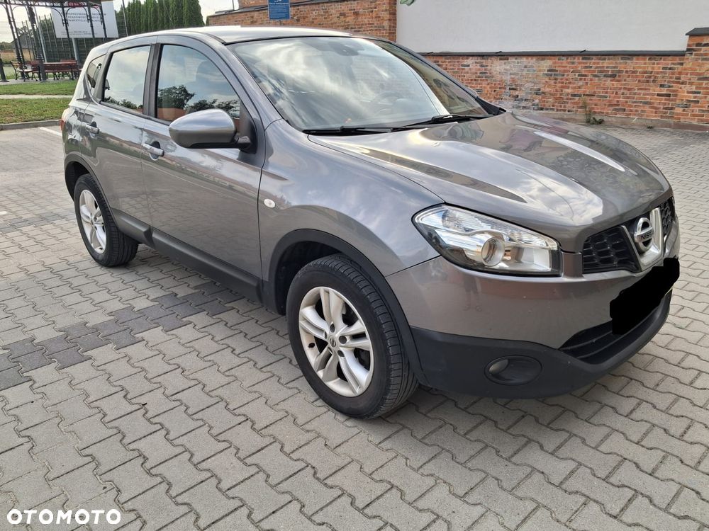 Nissan Qashqai - 2
