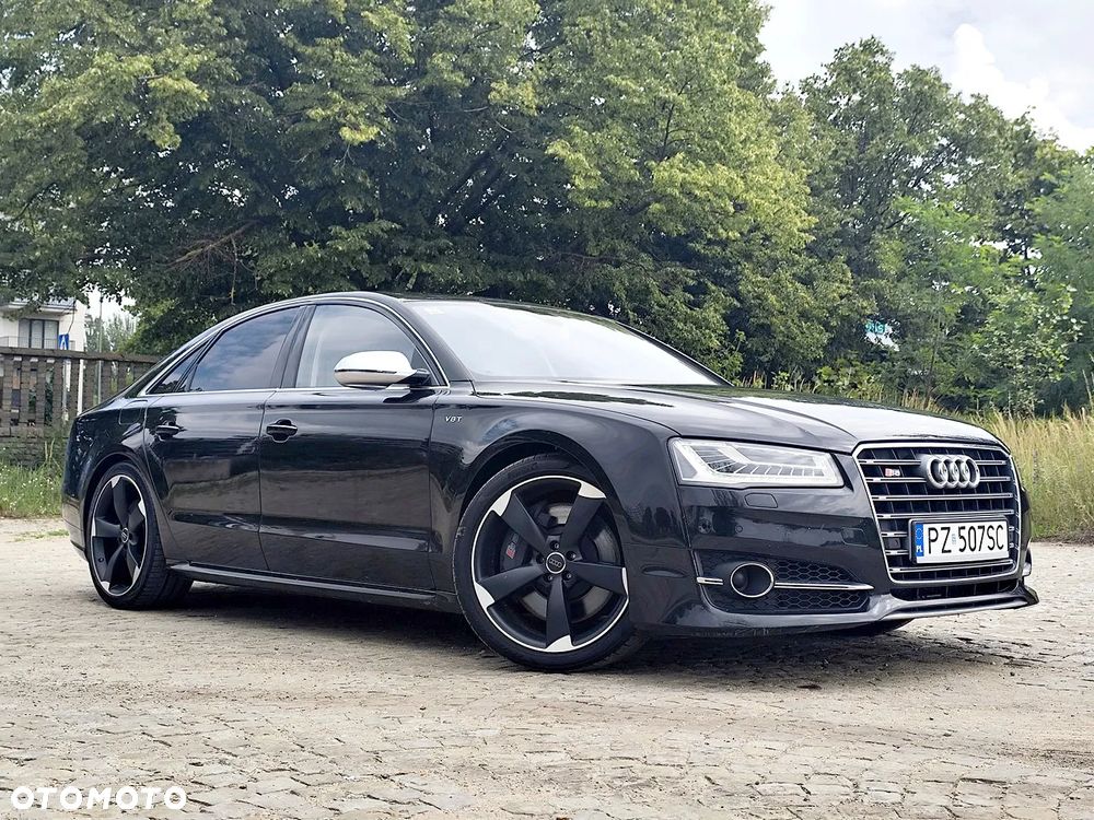 Audi S8 - 4