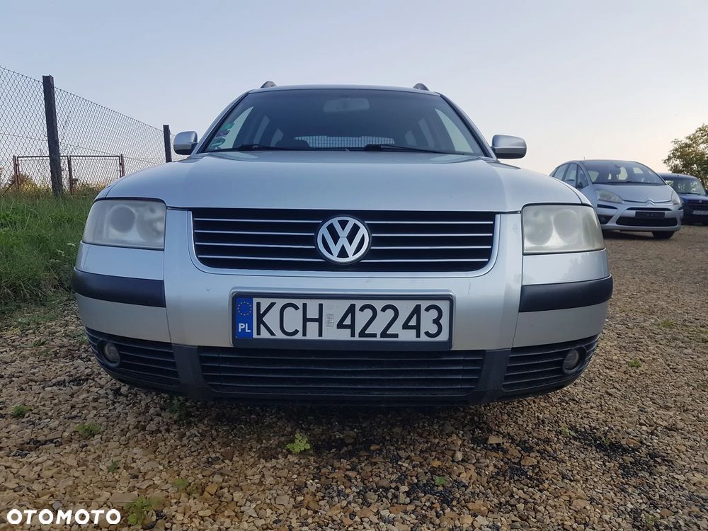 Volkswagen Passat 1.8 5V Turbo Comfortline Family - 11